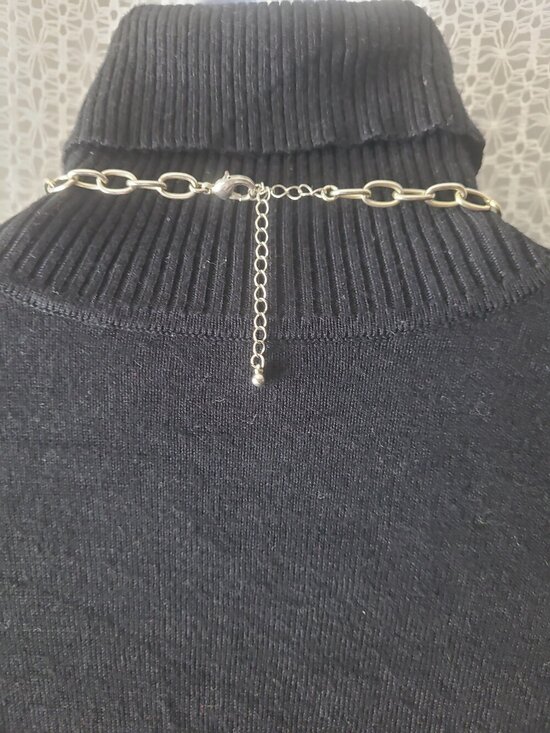 NECKLACE - Picture 5 of 6